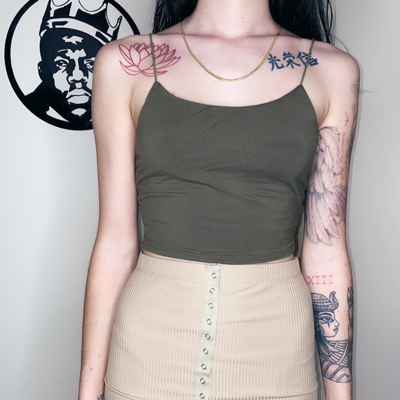 SPAGHETTI STRAP CROP TOP - Picture 5 of 6